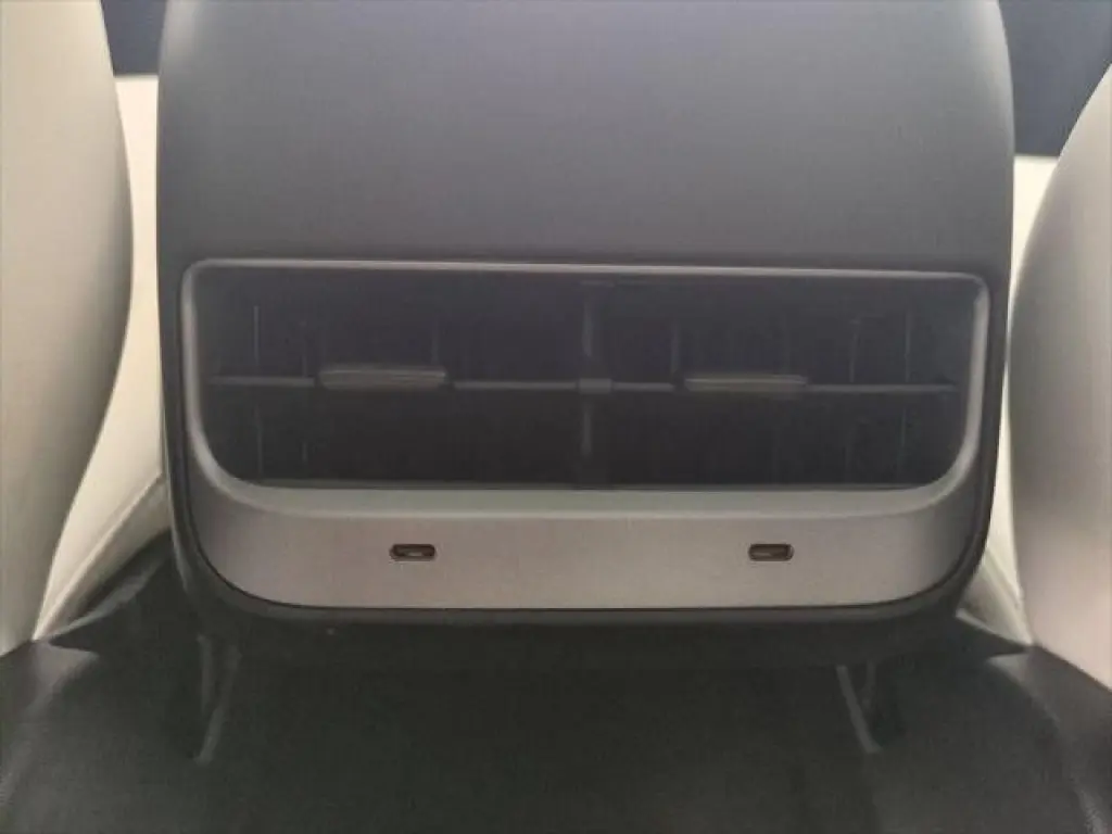 Tesla Model Y 2021 AWD Long Range 4dr Crossover