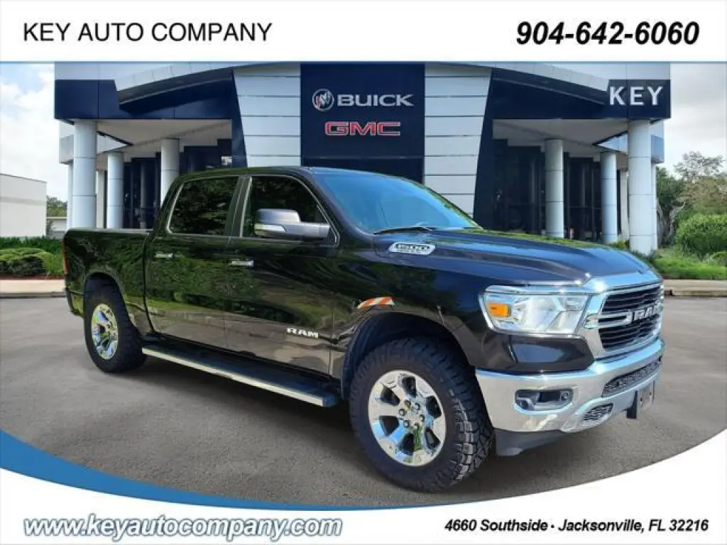Ram 1500 2019 4x4 Big Horn 4dr Crew Cab 5.6 ft. SB Pickup