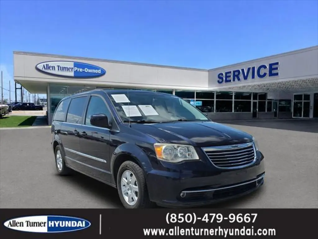 Chrysler Town and Country 2011 Touring 4dr Mini-Van