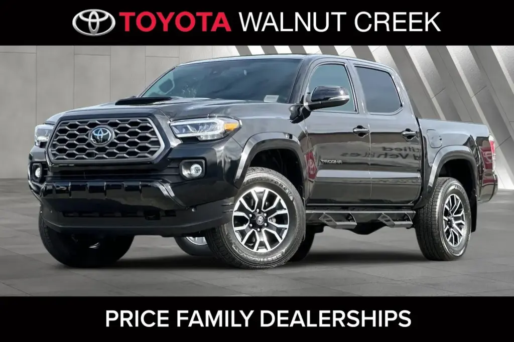 Toyota Tacoma 2022 4x4 TRD Sport 4dr Double Cab 5.0 ft SB 6A