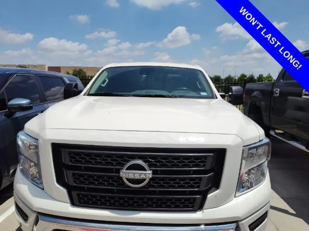 Nissan Titan 2024 4x4 SV 4dr King Cab 6.6 ft. LB