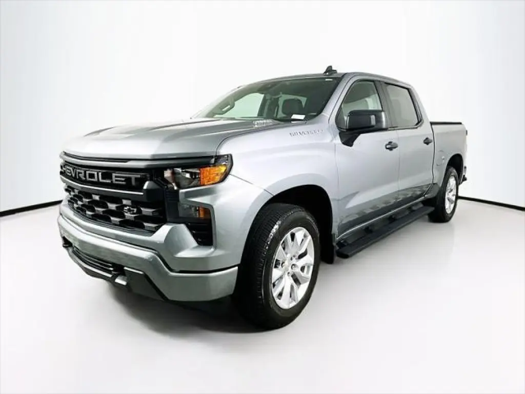 Chevrolet Silverado 1500 2025 4x2 Custom 4dr Crew Cab 5.8 ft. SB