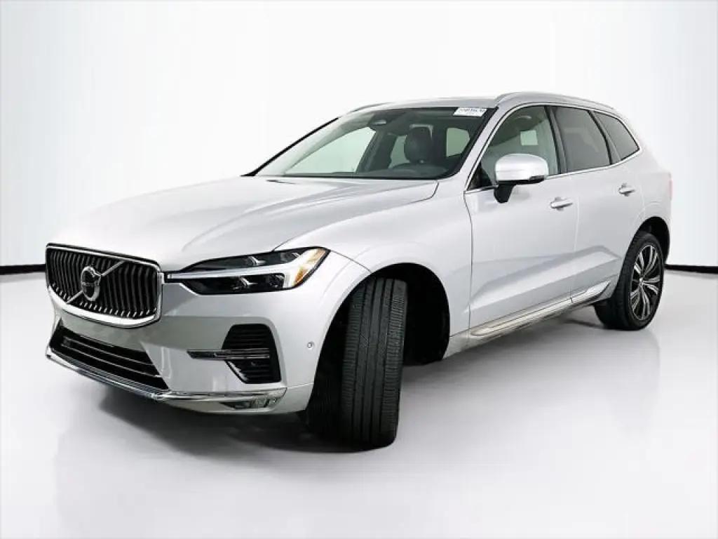 Volvo XC60 2023 AWD B5 Plus Bright Theme 4dr SUV