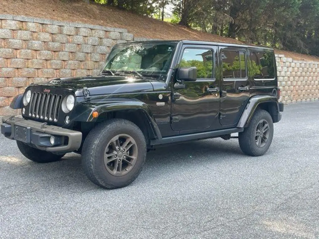 Jeep Wrangler Unlimited 2017 4x4 Sahara 4dr SUV