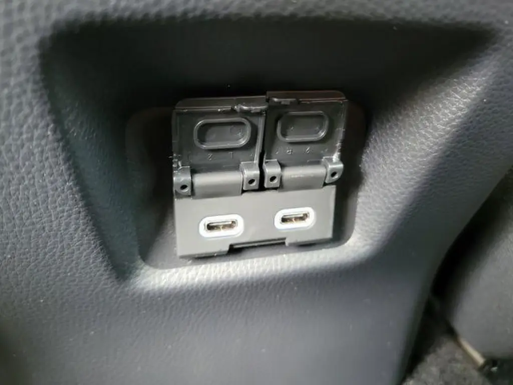 Toyota RAV4 2025 XLE 4dr SUV