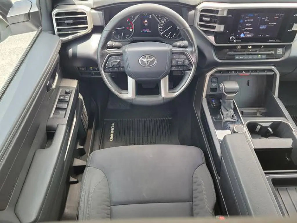 Toyota Tundra 2024 4x2 SR5 4dr CrewMax Cab Pickup LB