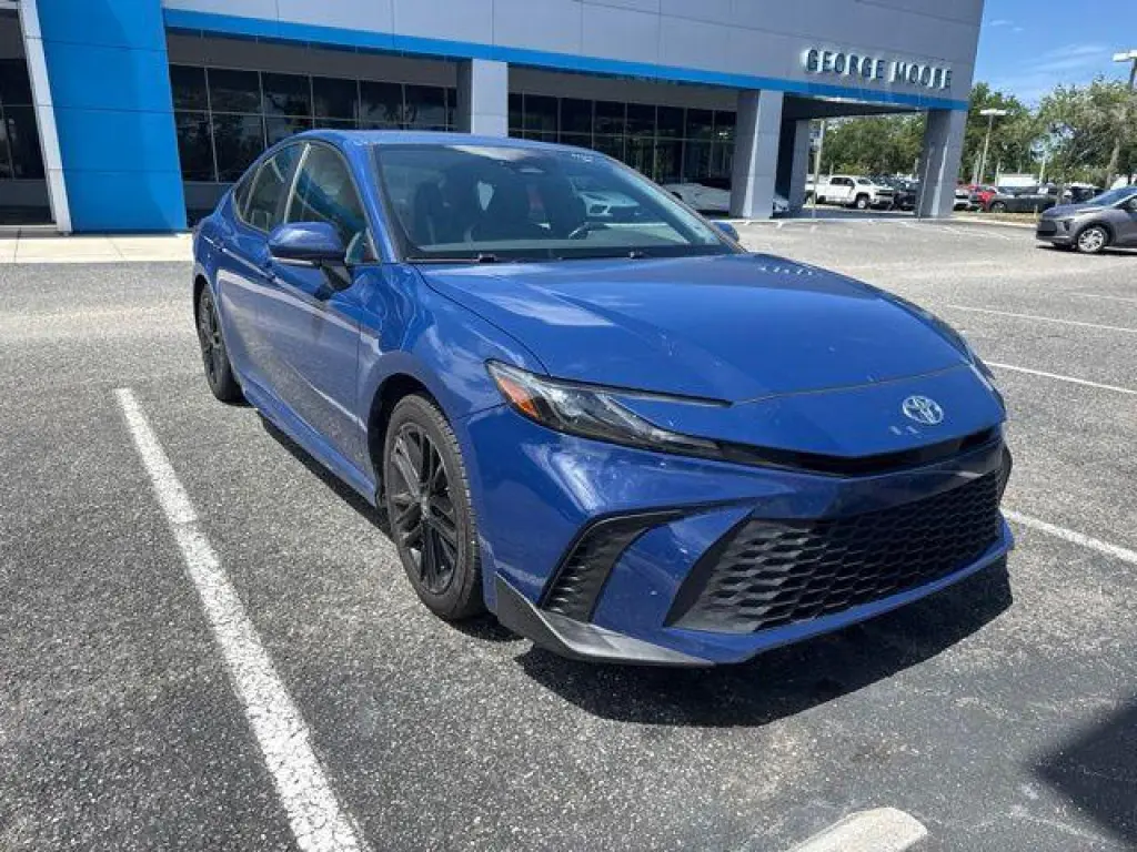 Toyota Camry 2025 SE 4dr Sedan
