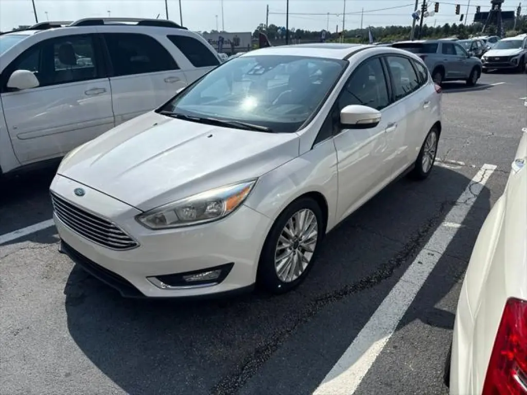 Ford Focus 2015 Titanium 4dr Hatchback