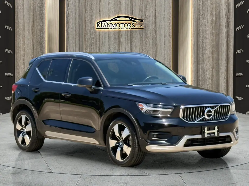 2021 Volvo XC40