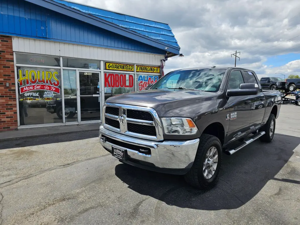 2016 RAM 3500 CREW CAB
