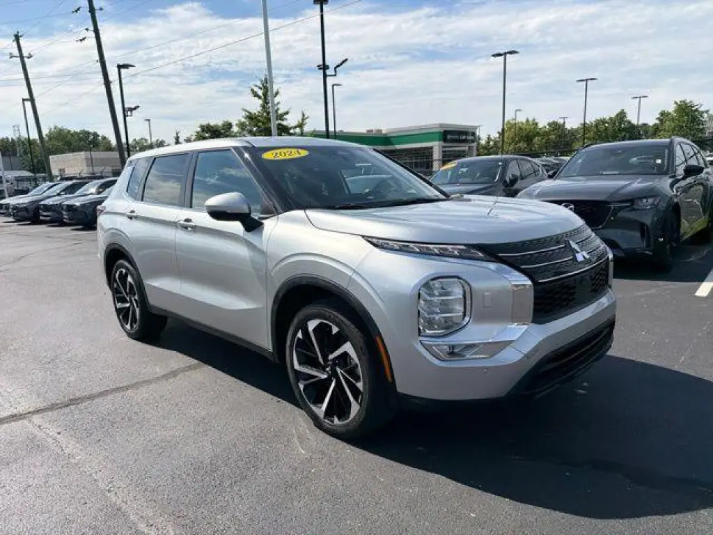 Mitsubishi Outlander 2024 AWD SE 4dr SUV