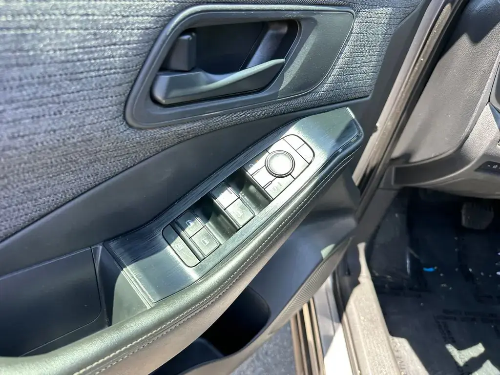Nissan Rogue 2021 S 4dr Crossover