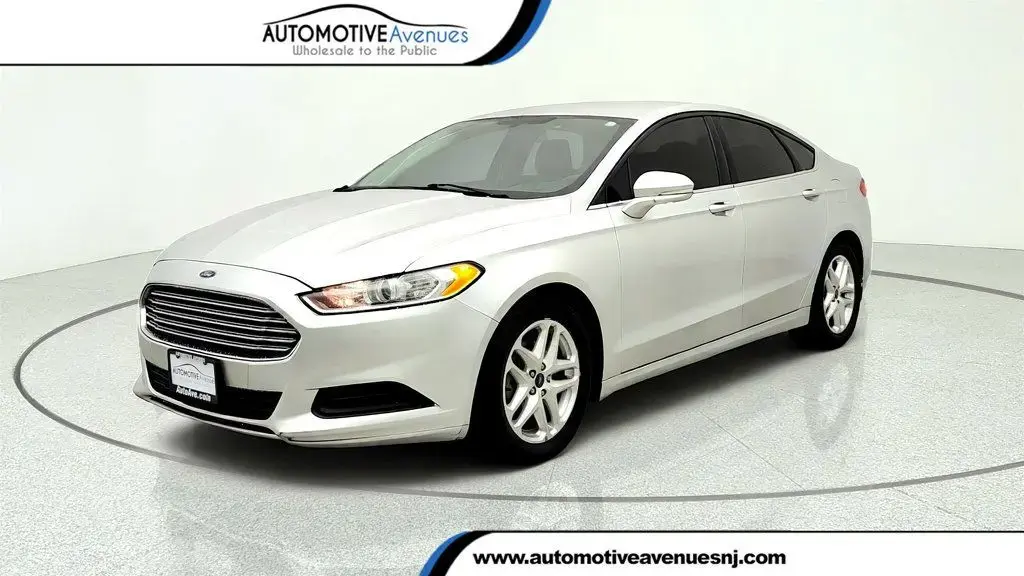 Ford Fusion 2016 SE 4dr Sedan