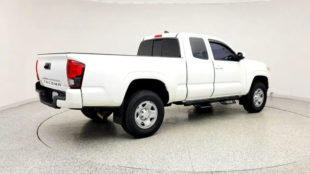 Toyota Tacoma 2018 4x2 SR5 4dr Access Cab 6.1 ft LB