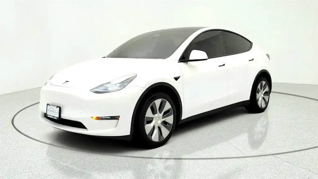 Tesla Model Y 2024 AWD Long Range 4dr Crossover