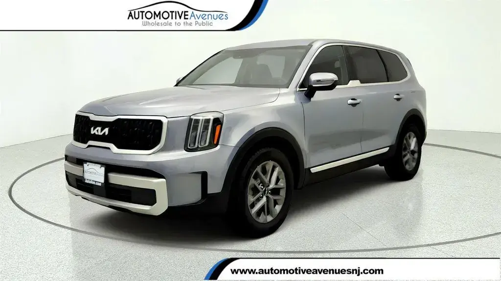 Kia Telluride 2023 AWD LX 4dr SUV