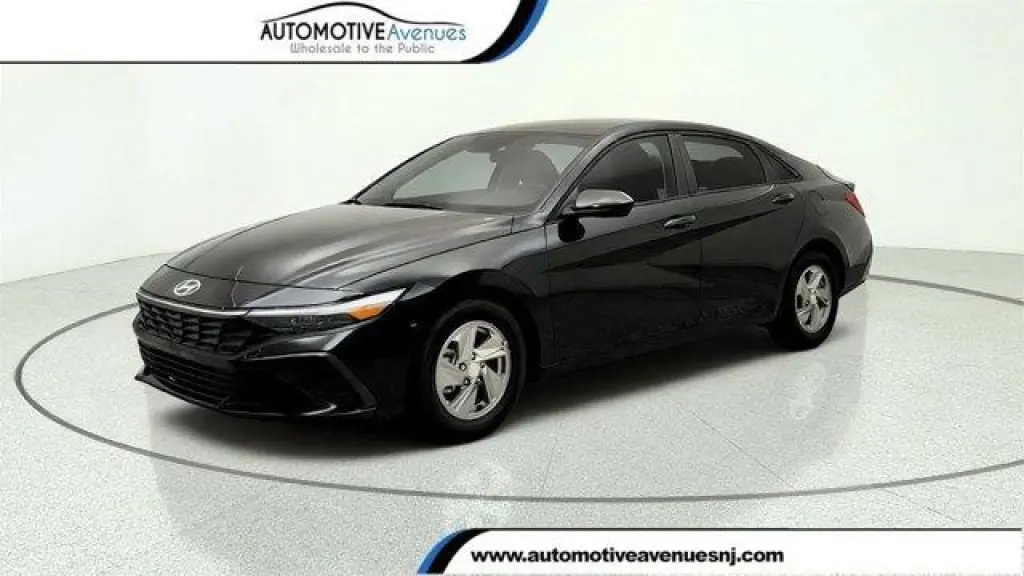 Hyundai ELANTRA 2025 SE 4dr Sedan