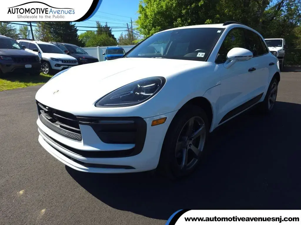 Porsche Macan 2023 AWD T 4dr SUV