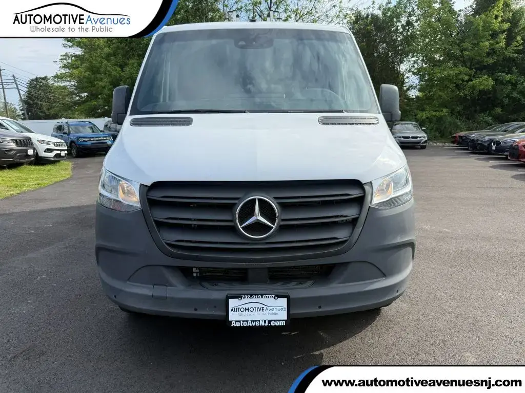 Mercedes-Benz Sprinter 2023 2500 3dr 144 in. WB Cargo Van (2.0L Diesel I4)