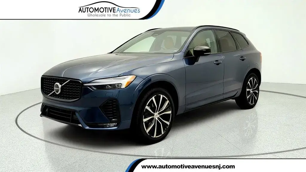 Volvo XC60 2025 AWD B5 Ultra Dark Theme 4dr SUV