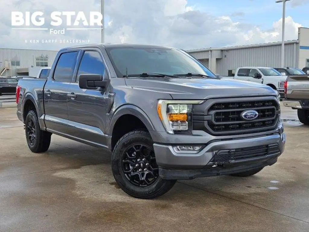 Ford F-150 2023 4x2 XL 4dr SuperCrew 5.5 ft. SB