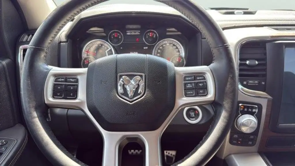 Ram 1500 2014 4x4 Laramie 4dr Crew Cab 5.5 ft. SB Pickup