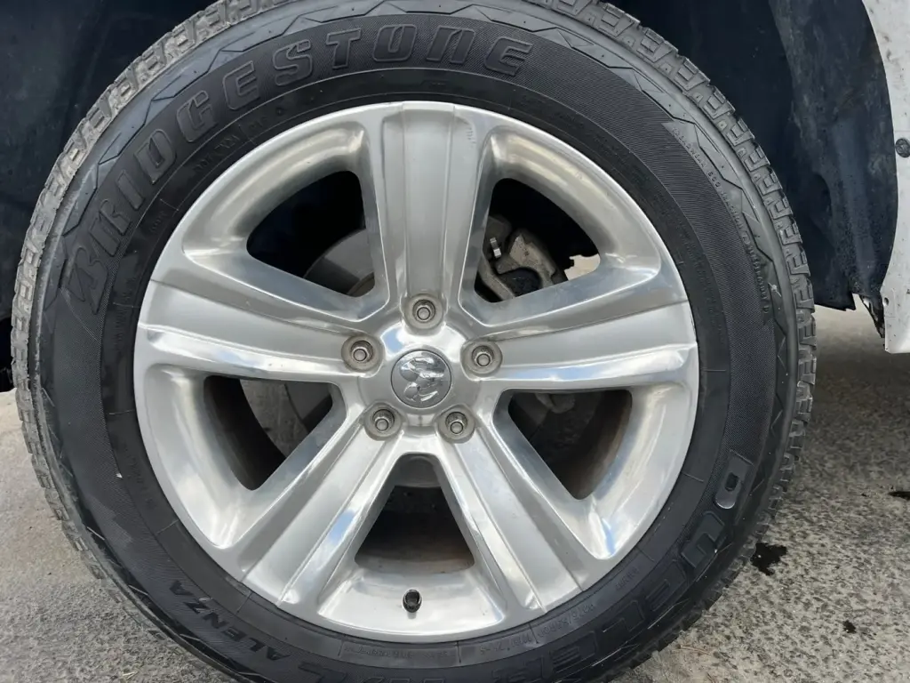 Ram 1500 2013 4x4 Laramie 4dr Crew Cab 6.3 ft. SB Pickup