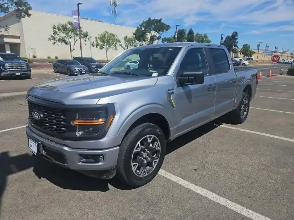 Ford F-150 2024 4x4 STX 4dr SuperCrew 5.5 ft. SB