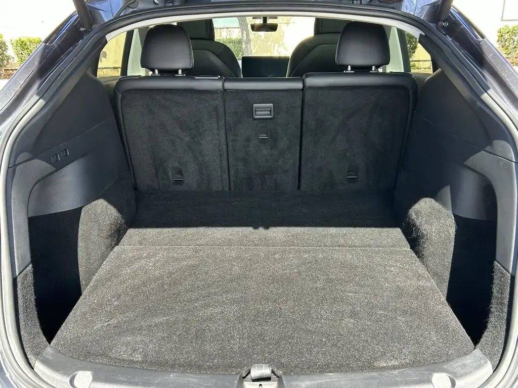 Tesla Model Y 2020 AWD Long Range 4dr Crossover