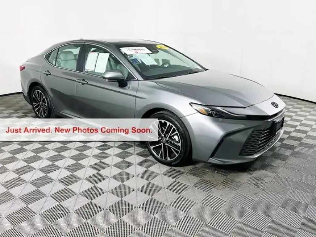 Toyota Camry 2026 SE 4dr Sedan