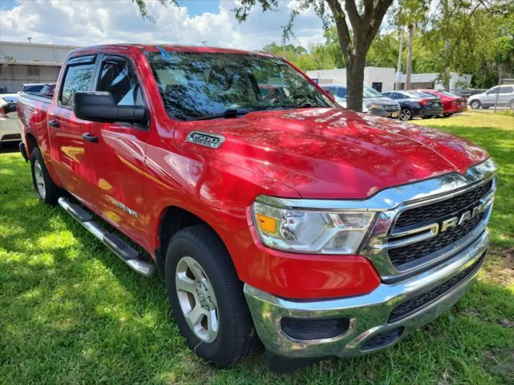 Ram 1500 2019 4x2 Tradesman 4dr Crew Cab 5.6 ft. SB Pickup