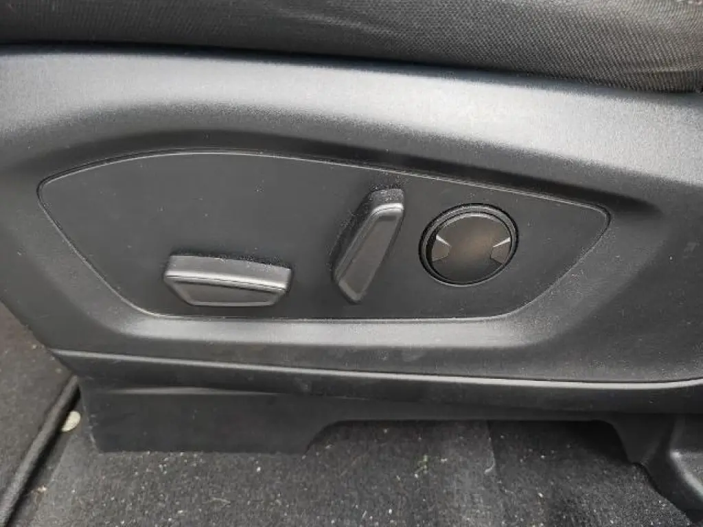 Ford Explorer 2023 XLT 4dr SUV