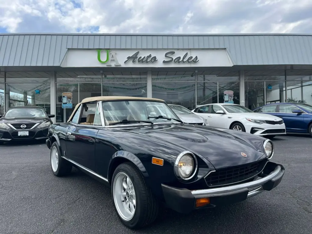 1981 FIAT 124 SPIDER 2000