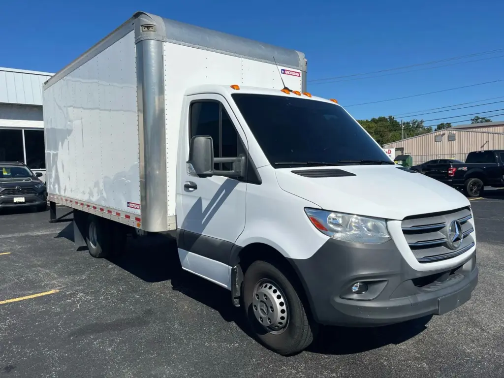 2019 MERCEDES-BENZ SPRINTER 4500 CAB & CHASSIS