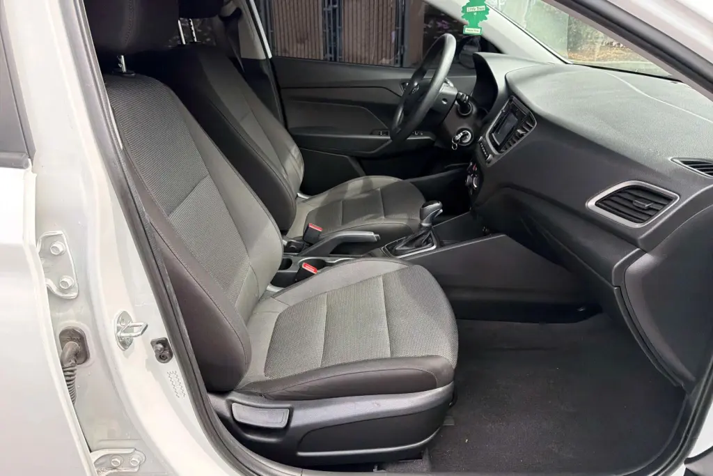 2020 HYUNDAI ACCENT