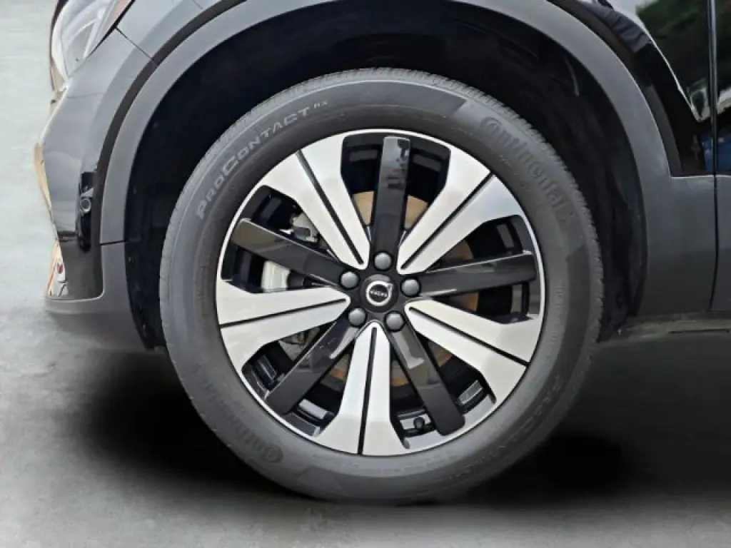 2023 VOLVO C40 RECHARGE