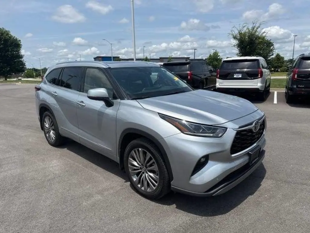 Toyota Highlander 2022 AWD Platinum 4dr SUV