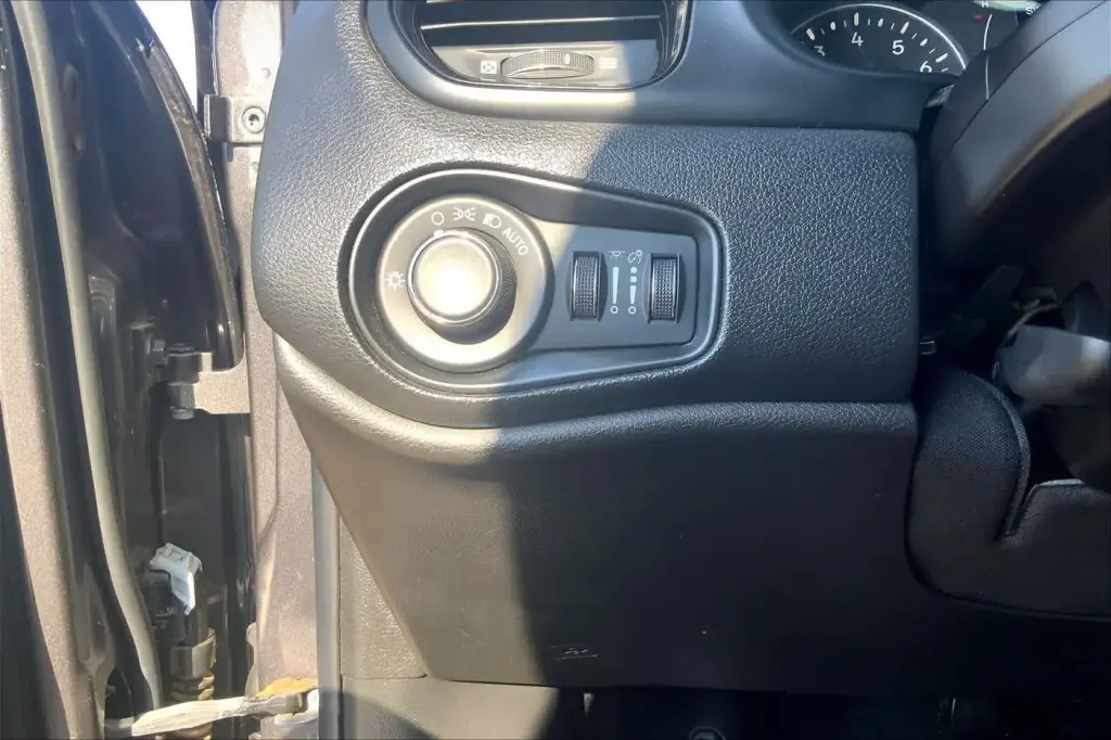 Jeep Renegade 2018 Latitude 4dr SUV