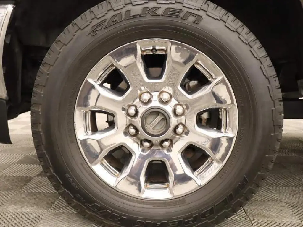 Ford F-250 Super Duty 2018 4x4 XLT 4dr Crew Cab 8 ft. LB Pickup