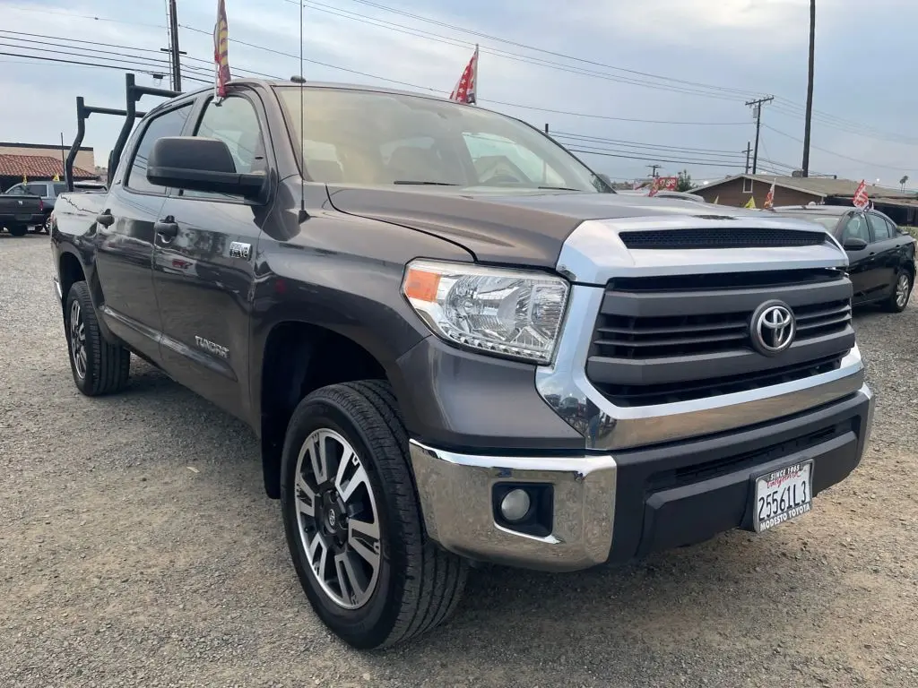 2015 Toyota Tundra Crewmax