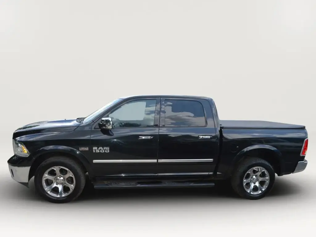 2015 RAM 1500 CREW CAB