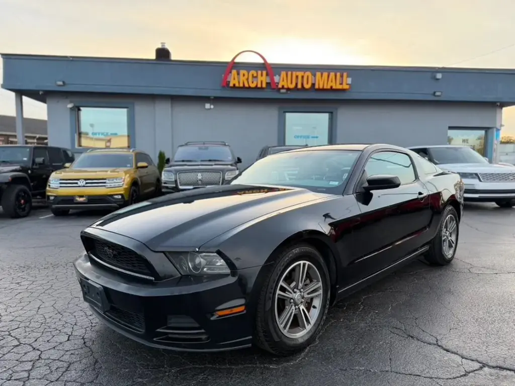 2013 FORD MUSTANG