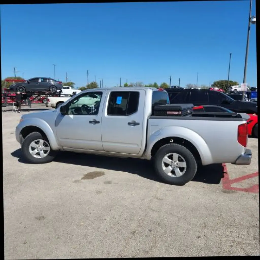 2013 NISSAN FRONTIER CREW CAB