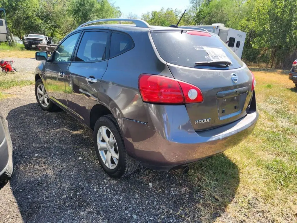 2010 NISSAN ROGUE