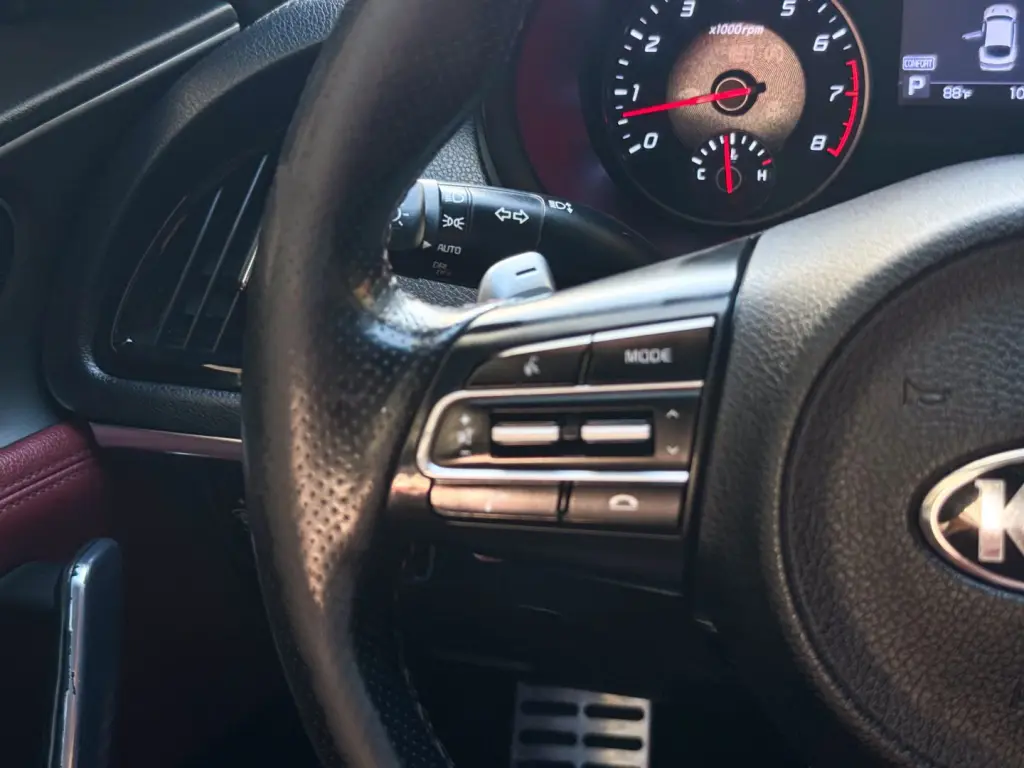 2021 KIA STINGER