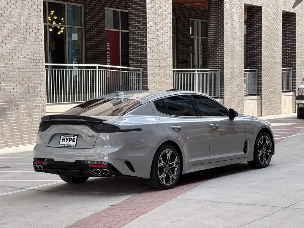 2021 KIA STINGER