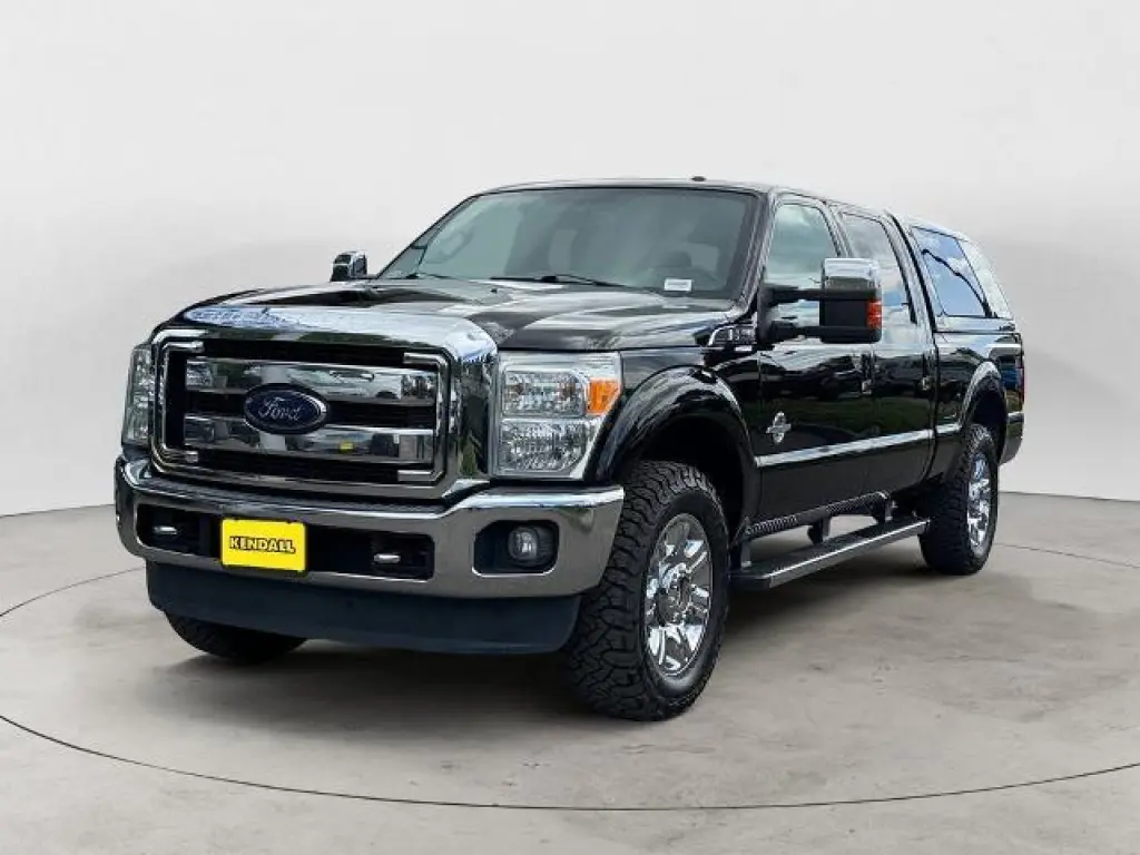 Ford F-250 Super Duty 2016 4x4 King Ranch 4dr Crew Cab 6.8 ft. SB Pickup