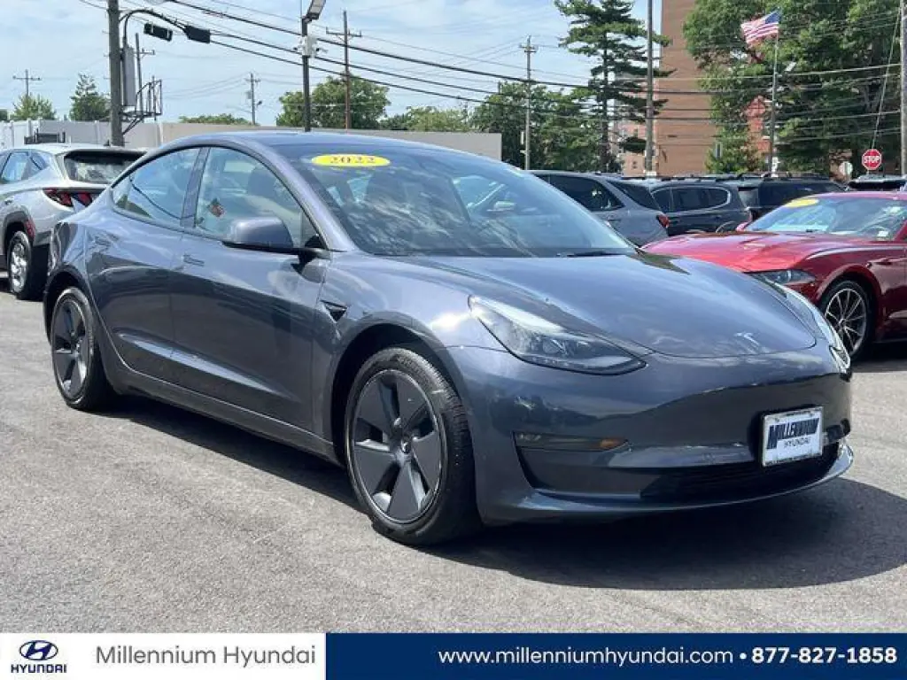 Tesla Model 3 2022 AWD Long Range 4dr Sedan