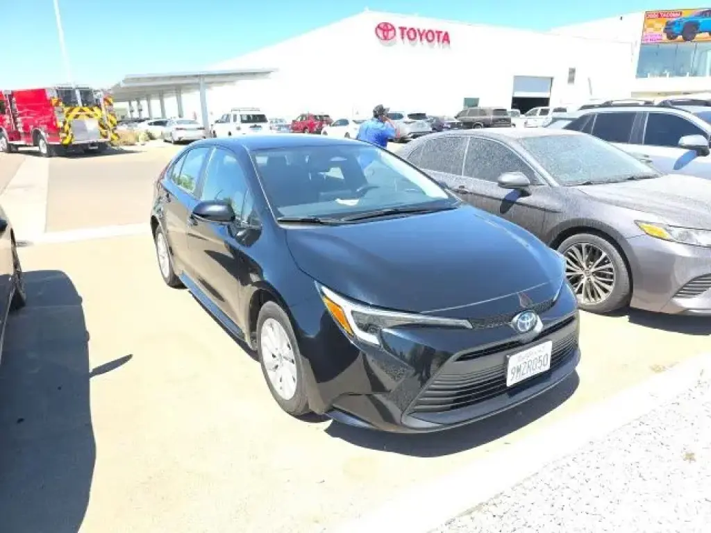 Toyota Corolla Hybrid 2024 SE 4dr Sedan