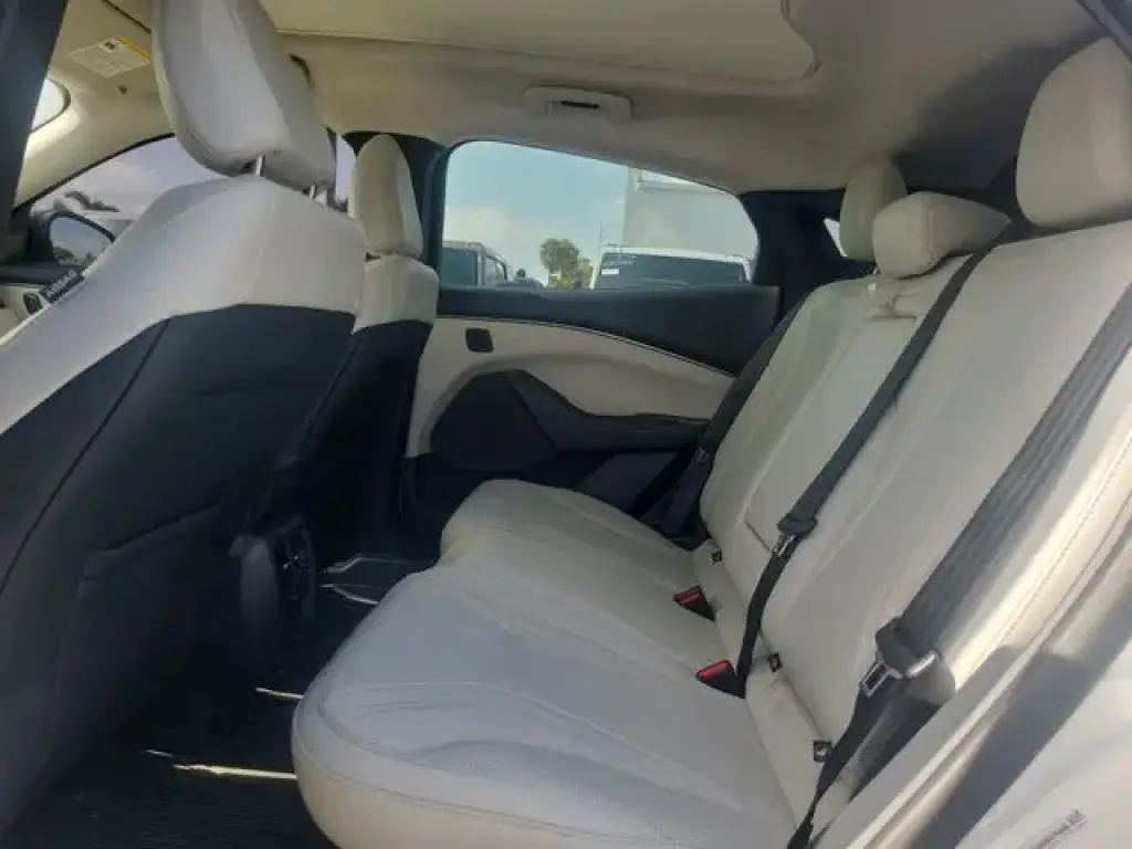 Ford Mustang Mach-E 2023 Premium 4dr SUV